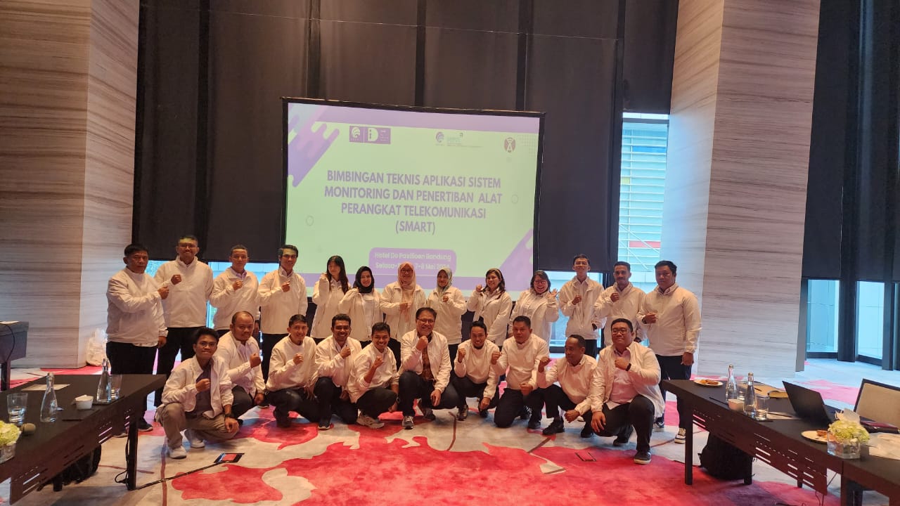 Sosialisasi Penggunaan Aplikasi SMART UPT